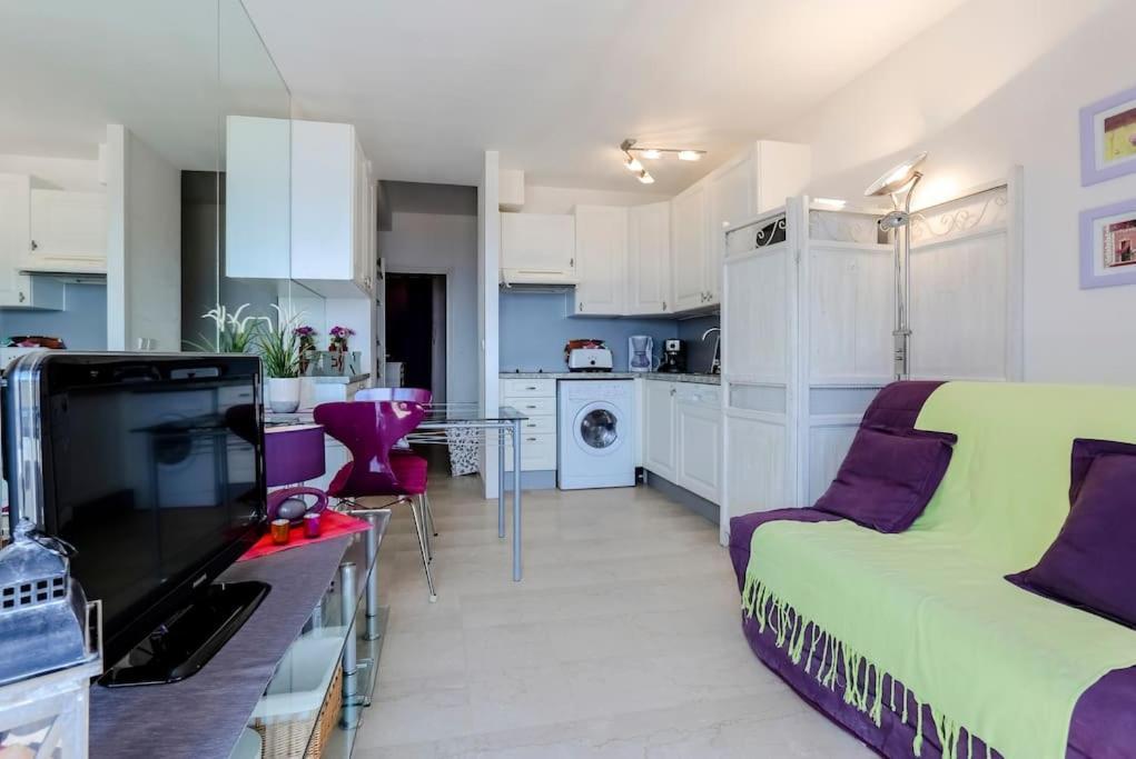 French Riviera 1 Bedroom On The Beach Facing Cannes Théoule-sur-Mer Exterior photo