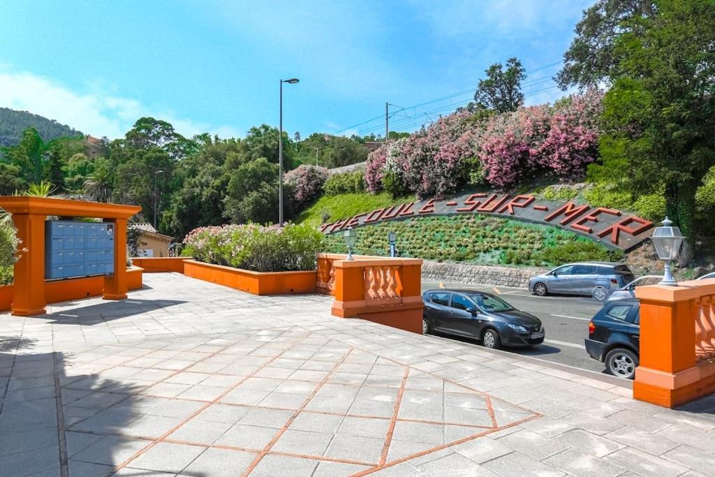 French Riviera 1 Bedroom On The Beach Facing Cannes Théoule-sur-Mer Exterior photo